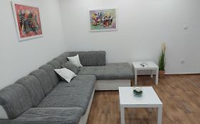 Cosy, quiet&brand new apartment w/ Danube view